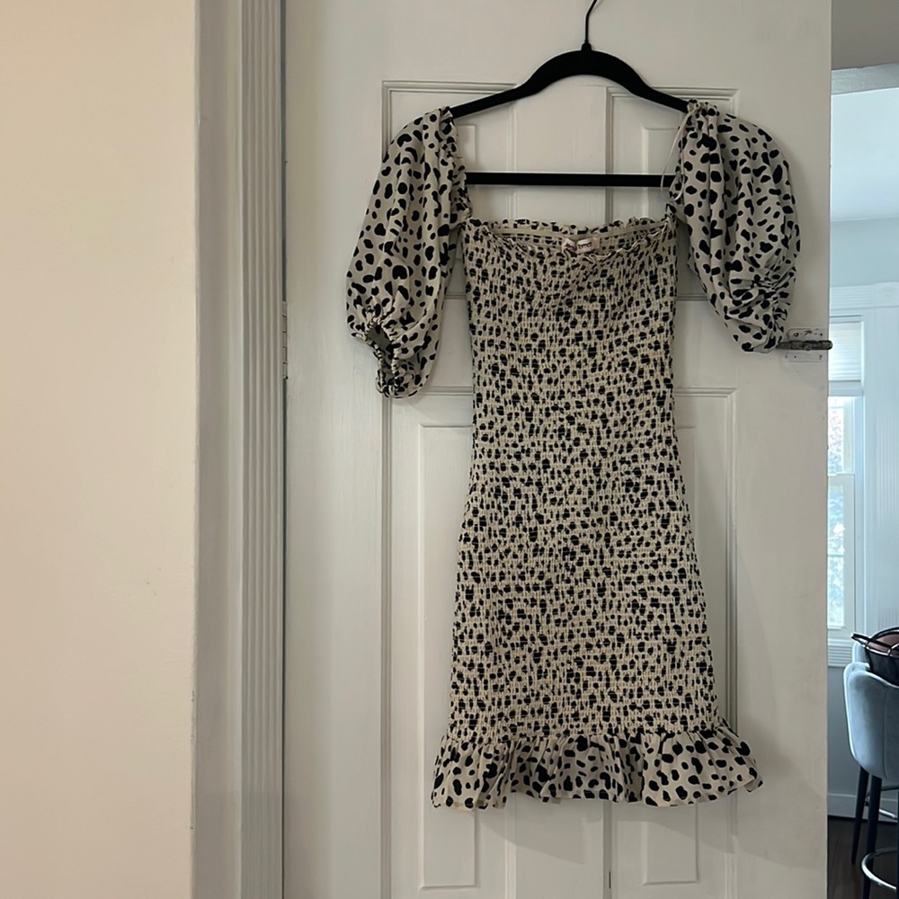 Very flattering black and cream.